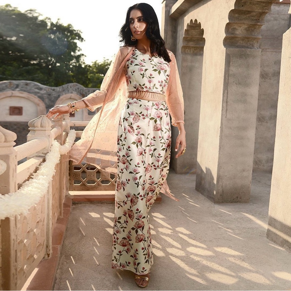 NWT Floral crop top with beaded tassels and wide leg palazzo pant size medium